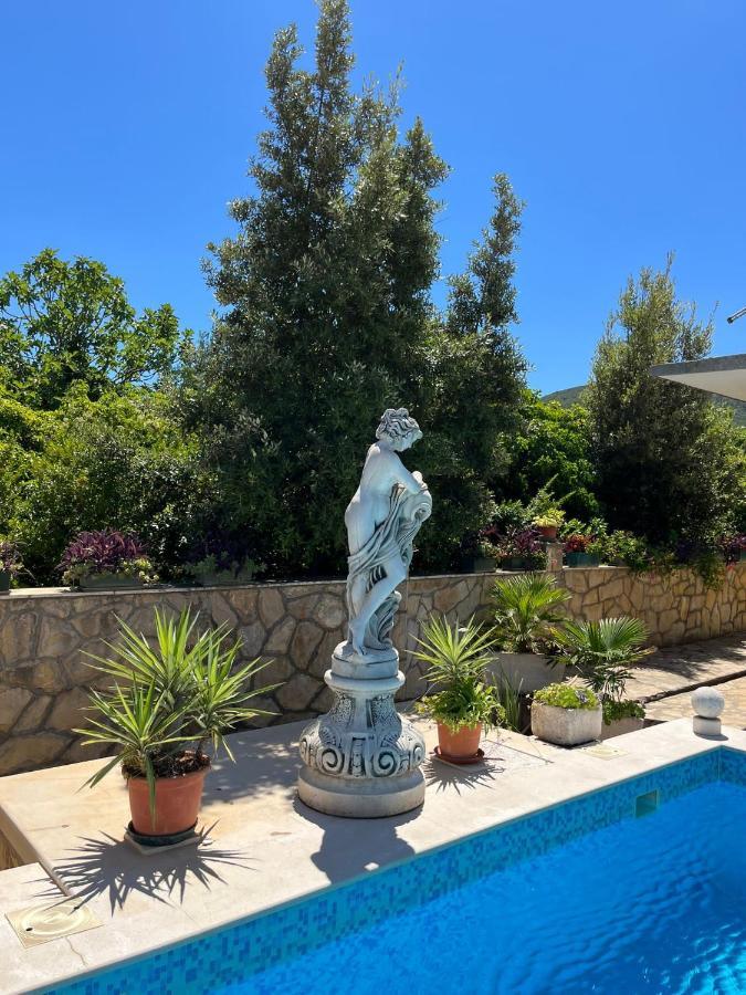 דירות ילסה Gorana Apartman With Swimming Pool מראה חיצוני תמונה