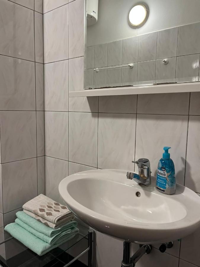 דירות ילסה Gorana Apartman With Swimming Pool מראה חיצוני תמונה