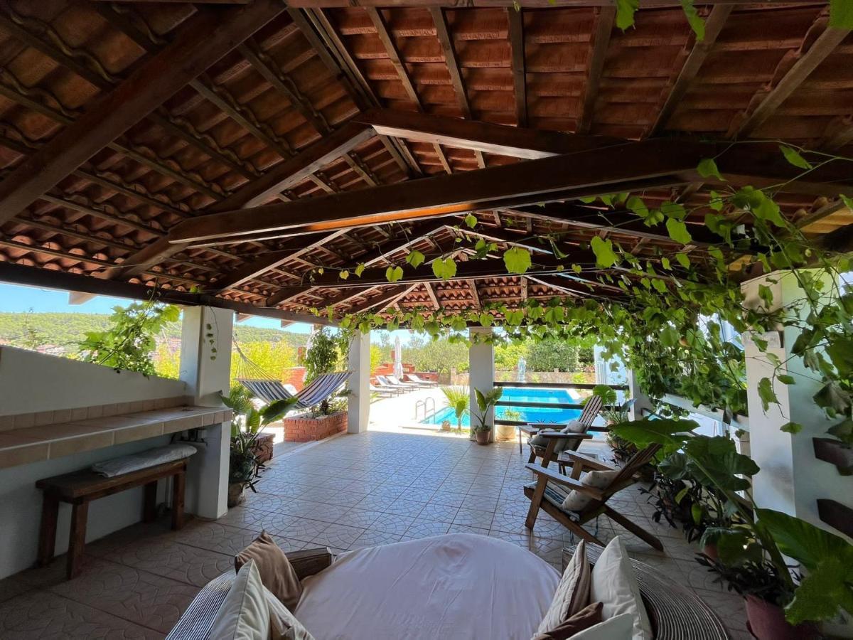 דירות ילסה Gorana Apartman With Swimming Pool מראה חיצוני תמונה